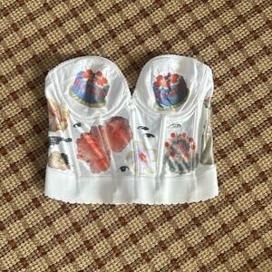 Vintage strapless graphic top